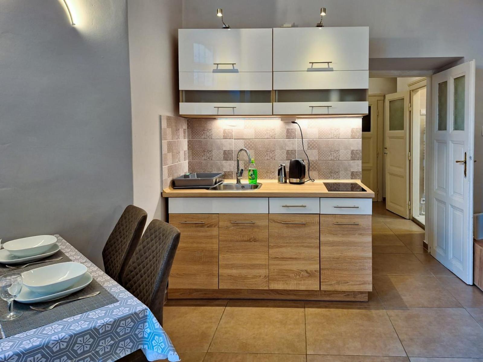 Modern Parkside Garden View Apartman Budapest
